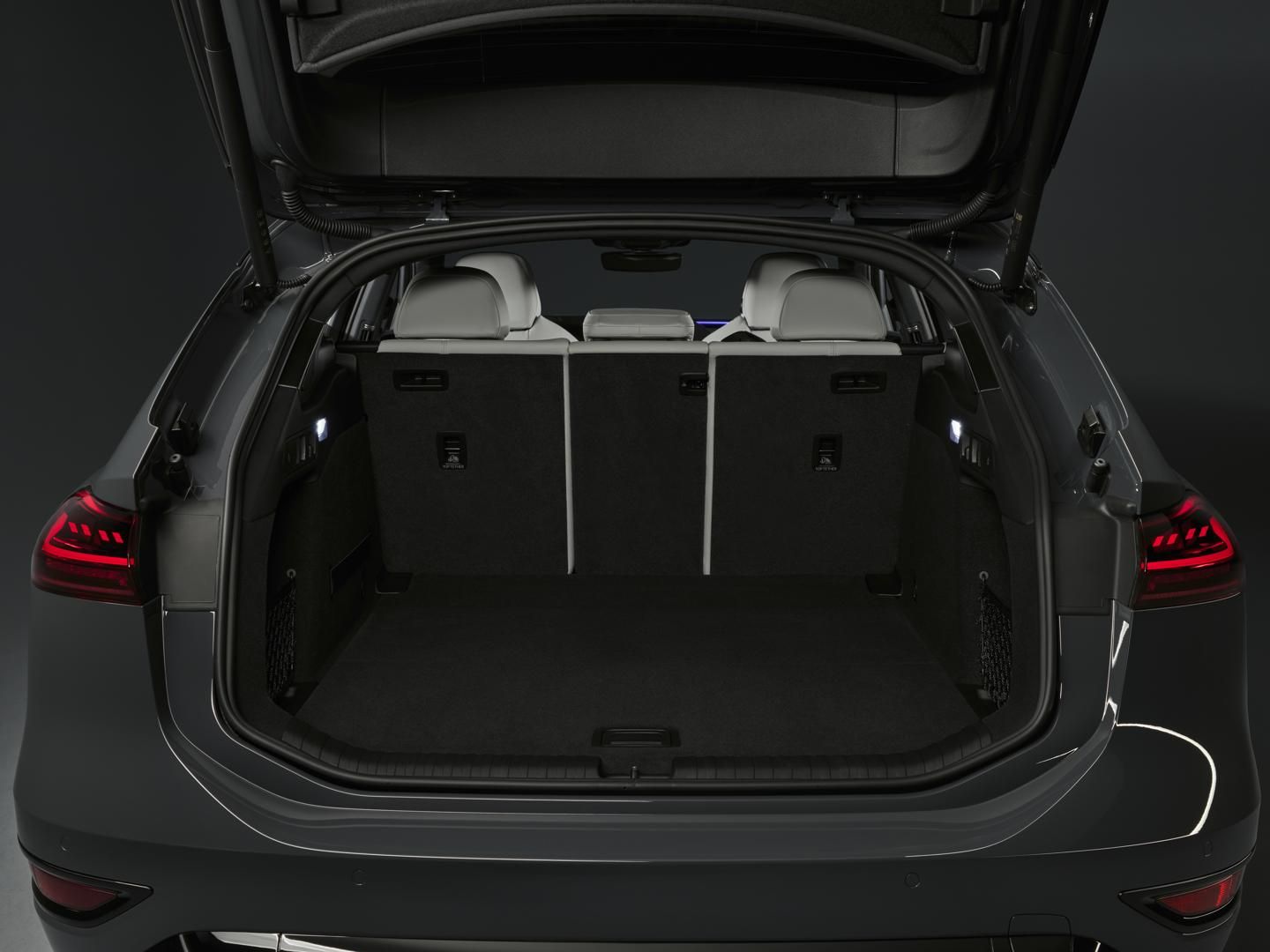 audi-a6-e-tron-05