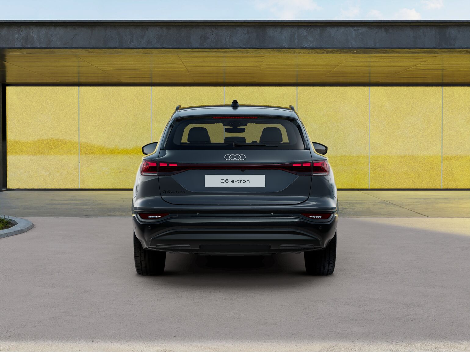 audi-q6-e-tron-mense-03