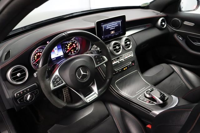Fahrzeugabbildung Mercedes-Benz C 43 AMG T 4Matic Performance AGA Pano COMAND On