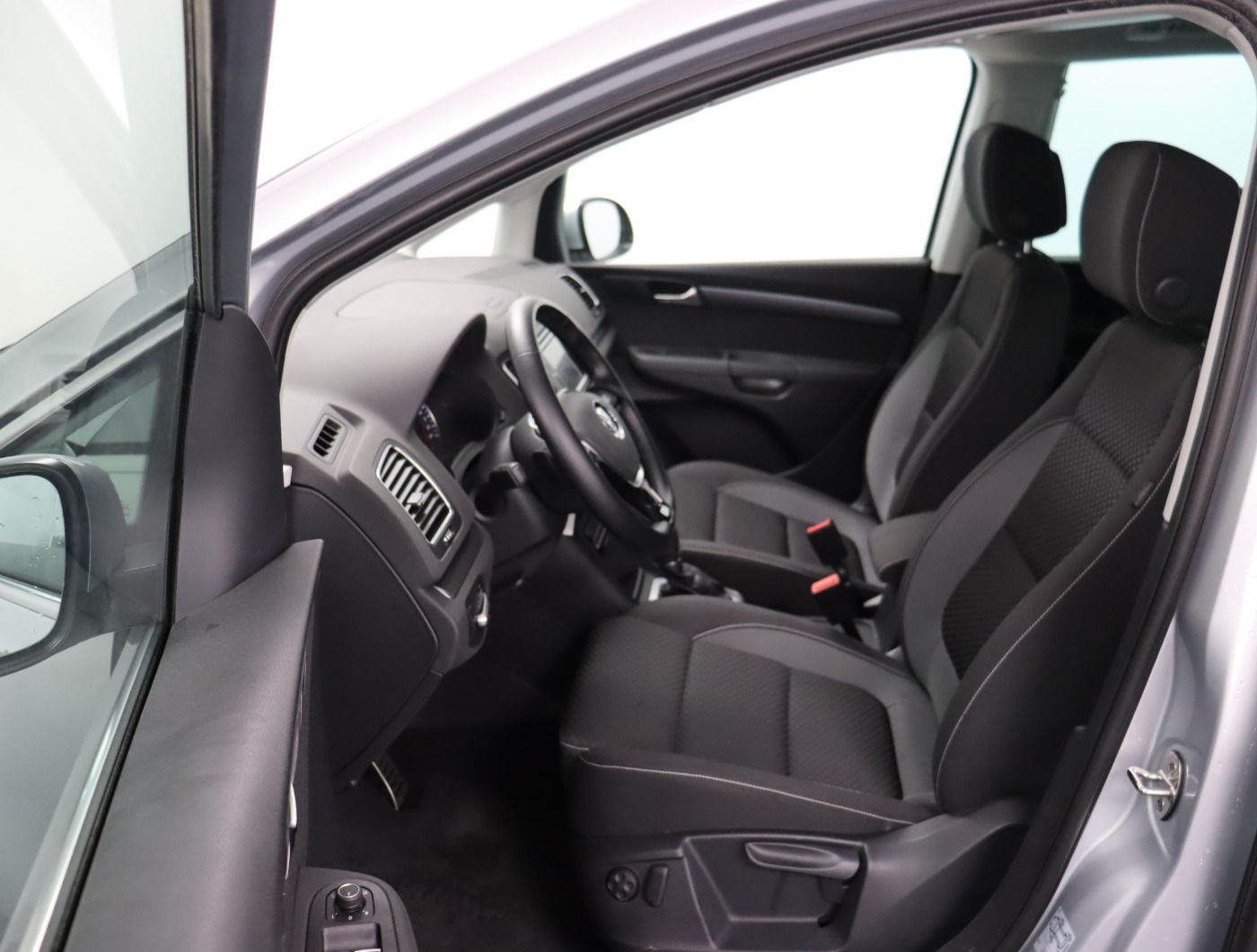 Fahrzeugabbildung Volkswagen Sharan 1.4 TSI DSG Comfortline ACTIVE ACC