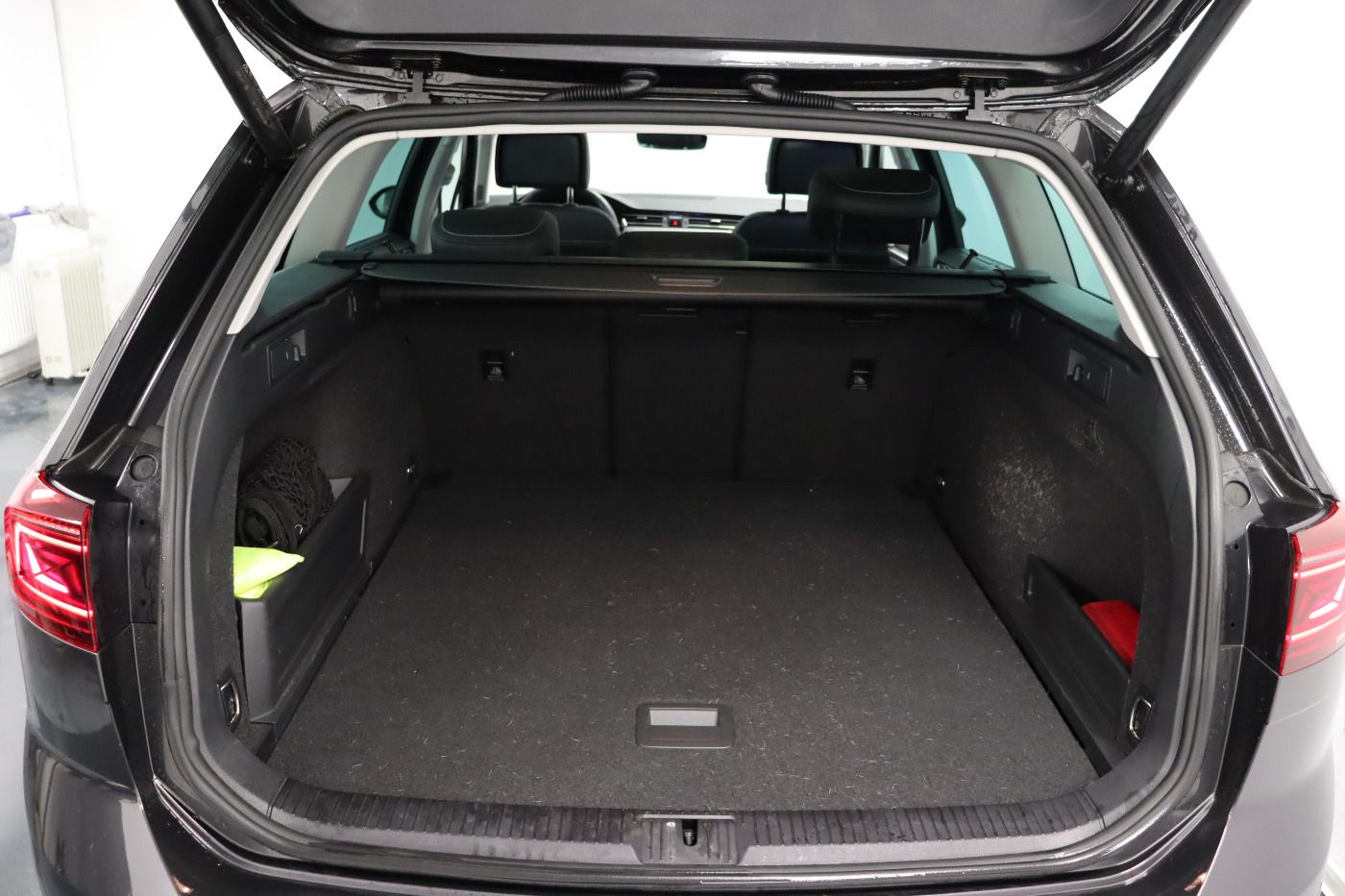 Fahrzeugabbildung Volkswagen Passat Alltrack 2.0 TSI 4Motion DSG