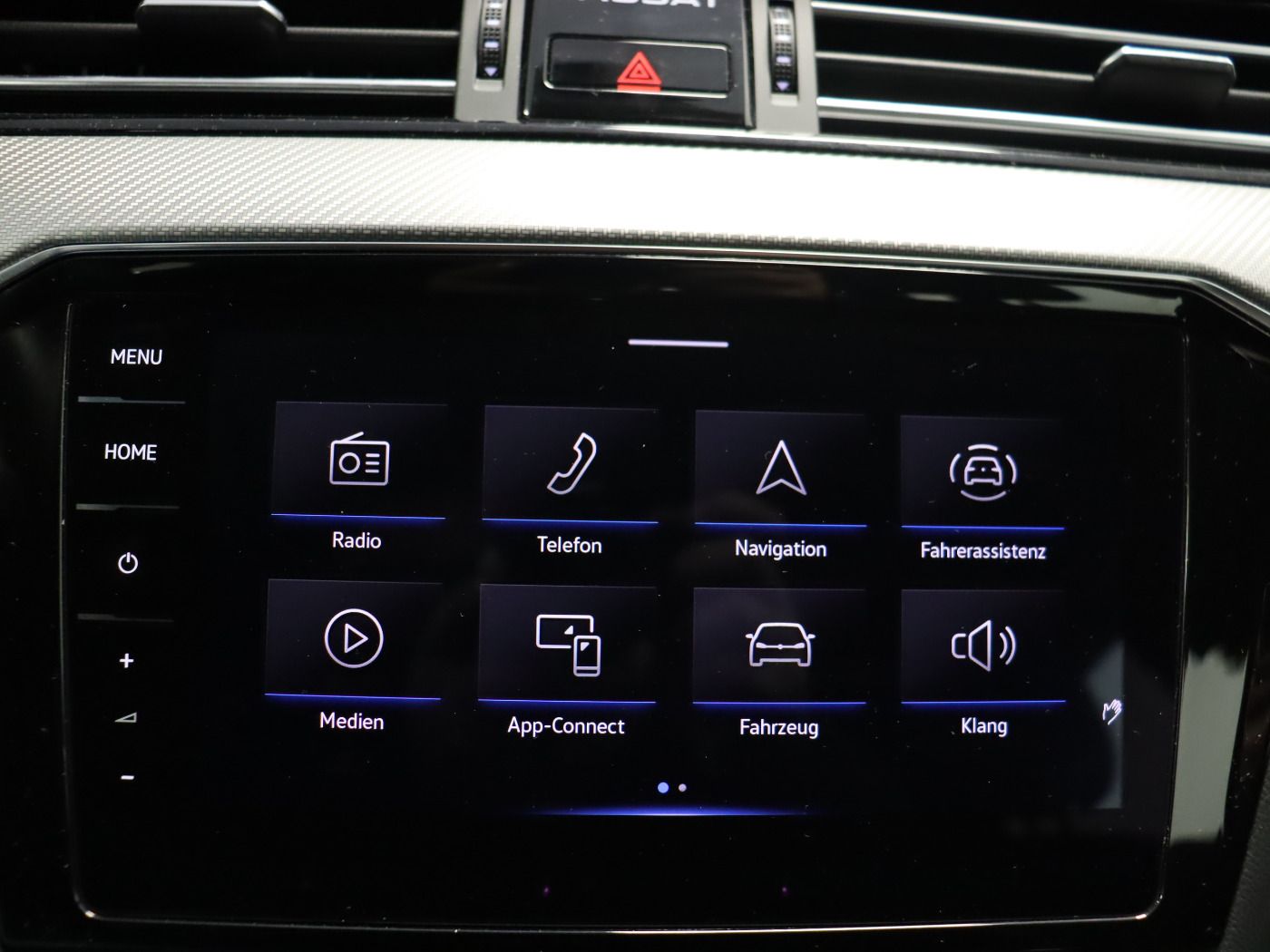 Fahrzeugabbildung Volkswagen Passat Variant 2.0 TDI 4M DSG Elegance R-line
