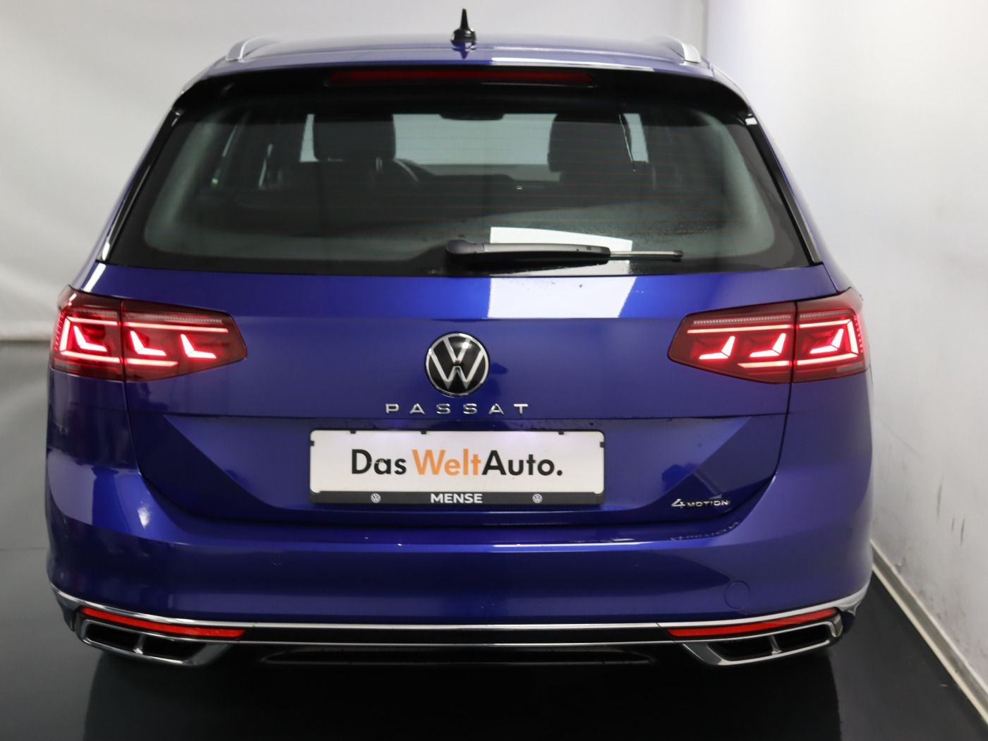 Fahrzeugabbildung Volkswagen Passat Variant 2.0 TDI 4Motion DSG Elegance R-Li