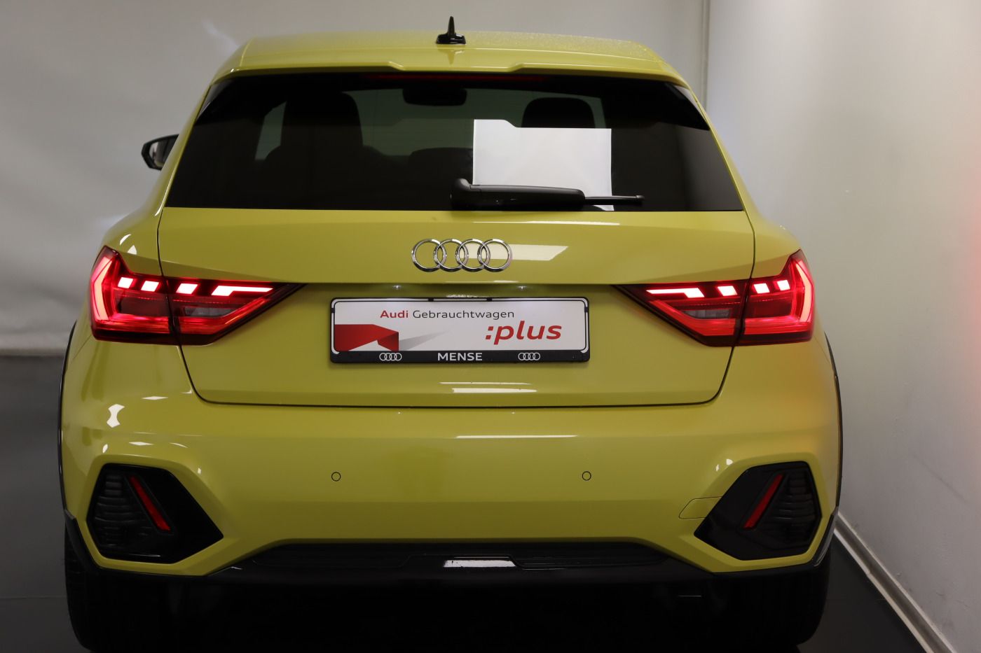 Fahrzeugabbildung Audi A1 allstreet 35 TFSI S line LED SHZ KeyLess PDC