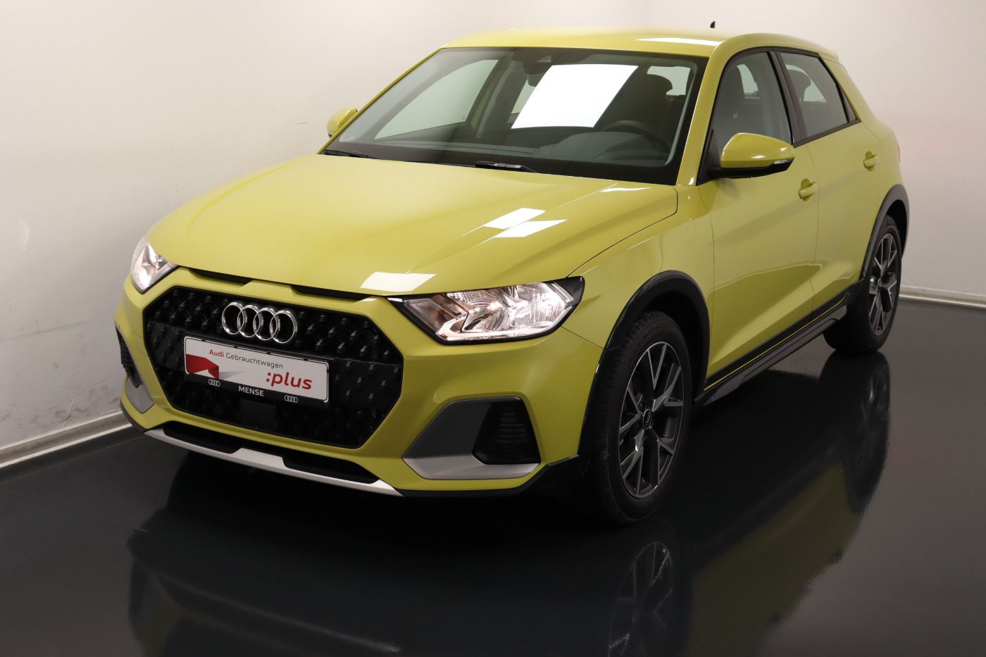 Fahrzeugabbildung Audi A1 allstreet 35 TFSI SHZ PDC VirtualCP LaneAss