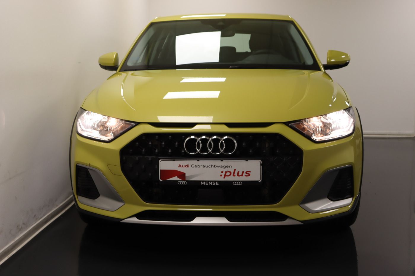 Fahrzeugabbildung Audi A1 allstreet 35 TFSI SHZ PDC VirtualCP LaneAss