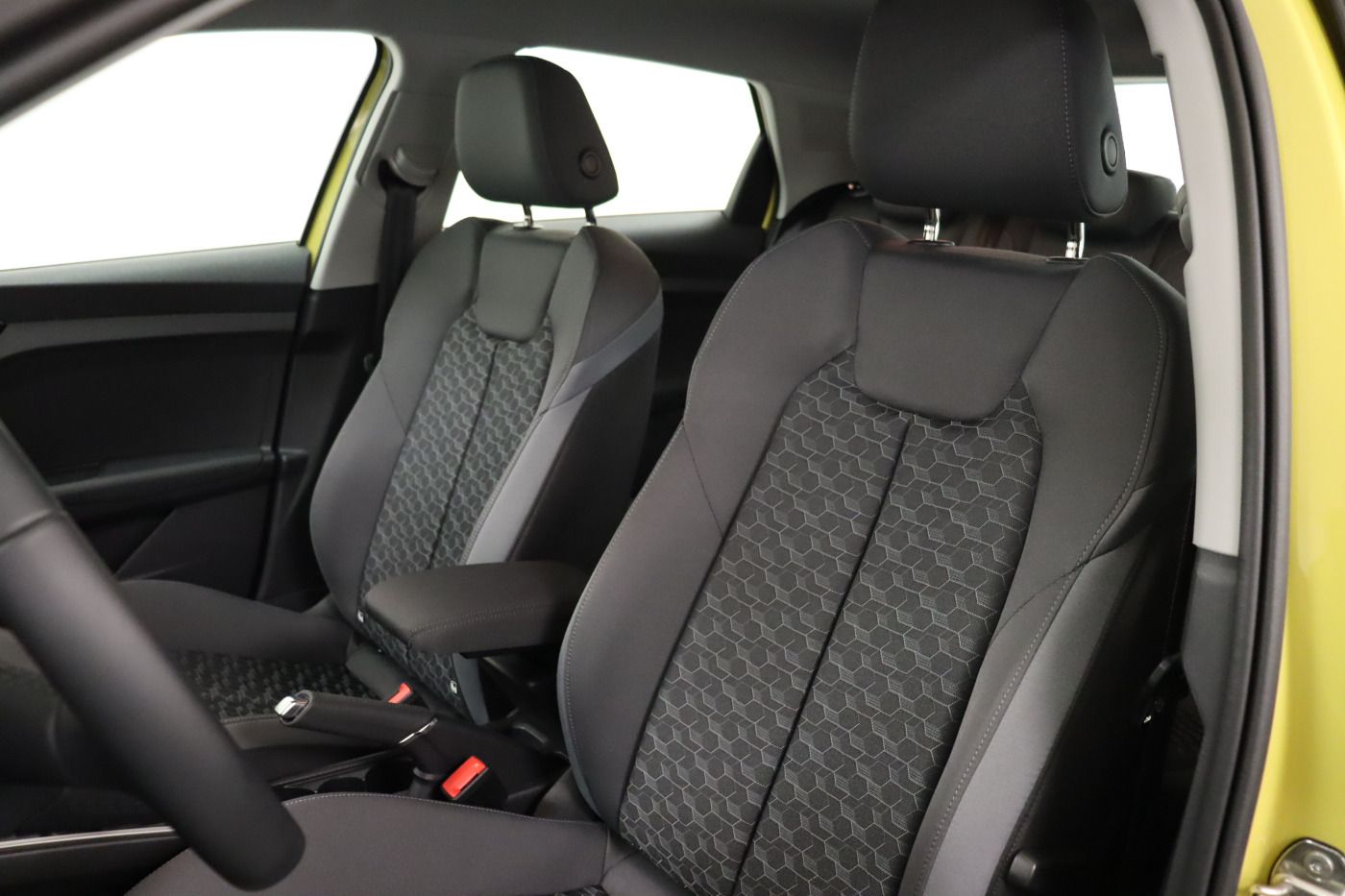 Fahrzeugabbildung Audi A1 allstreet 35 TFSI SHZ PDC VirtualCP LaneAss