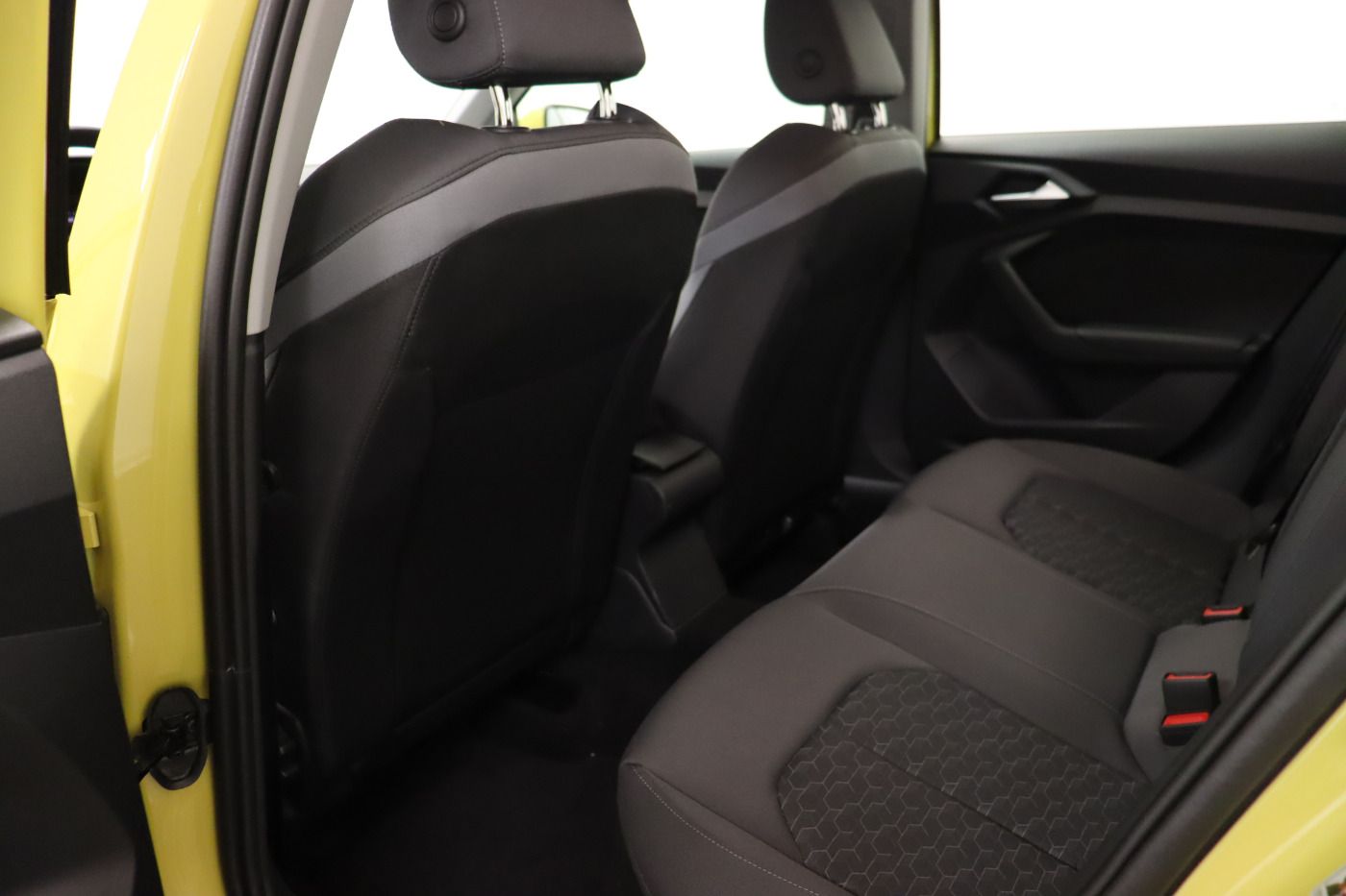 Fahrzeugabbildung Audi A1 allstreet 35 TFSI SHZ PDC VirtualCP LaneAss