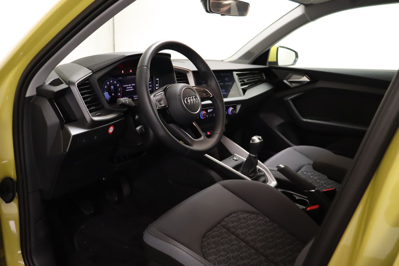 Fahrzeugabbildung Audi A1 allstreet 35 TFSI SHZ PDC VirtualCP LaneAss