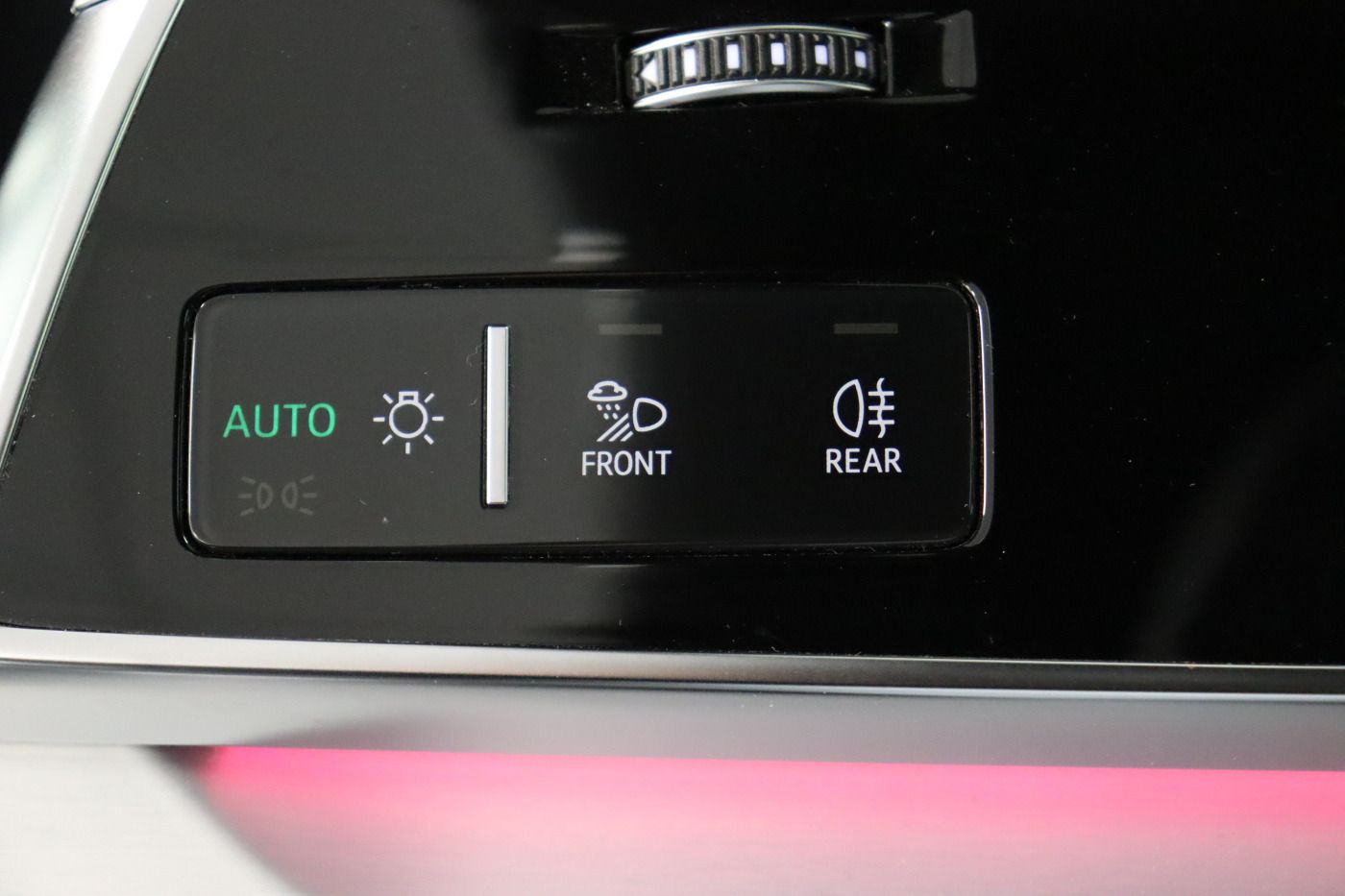 Fahrzeugabbildung Audi SQ7 TFSI quattro tiptronic Pano LED Standh. AHK