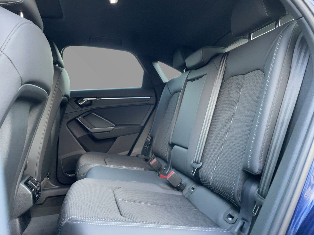 Fahrzeugabbildung Audi Q3 Sportback S line 35 TFSI LED Navi Assistenz