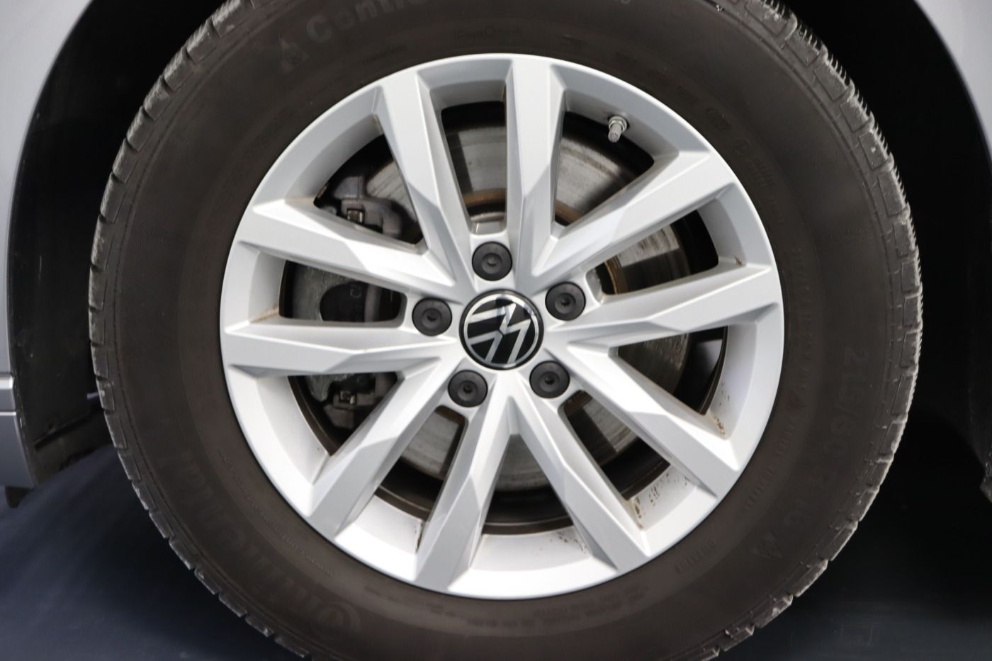Fahrzeugabbildung Volkswagen Passat Variant 1.5 TSI DSG Business Navi LED ACC