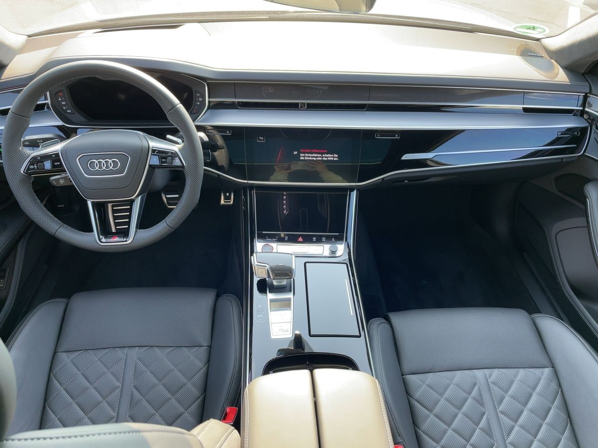 Fahrzeugabbildung Audi S8 Individuallackierung KREIDE