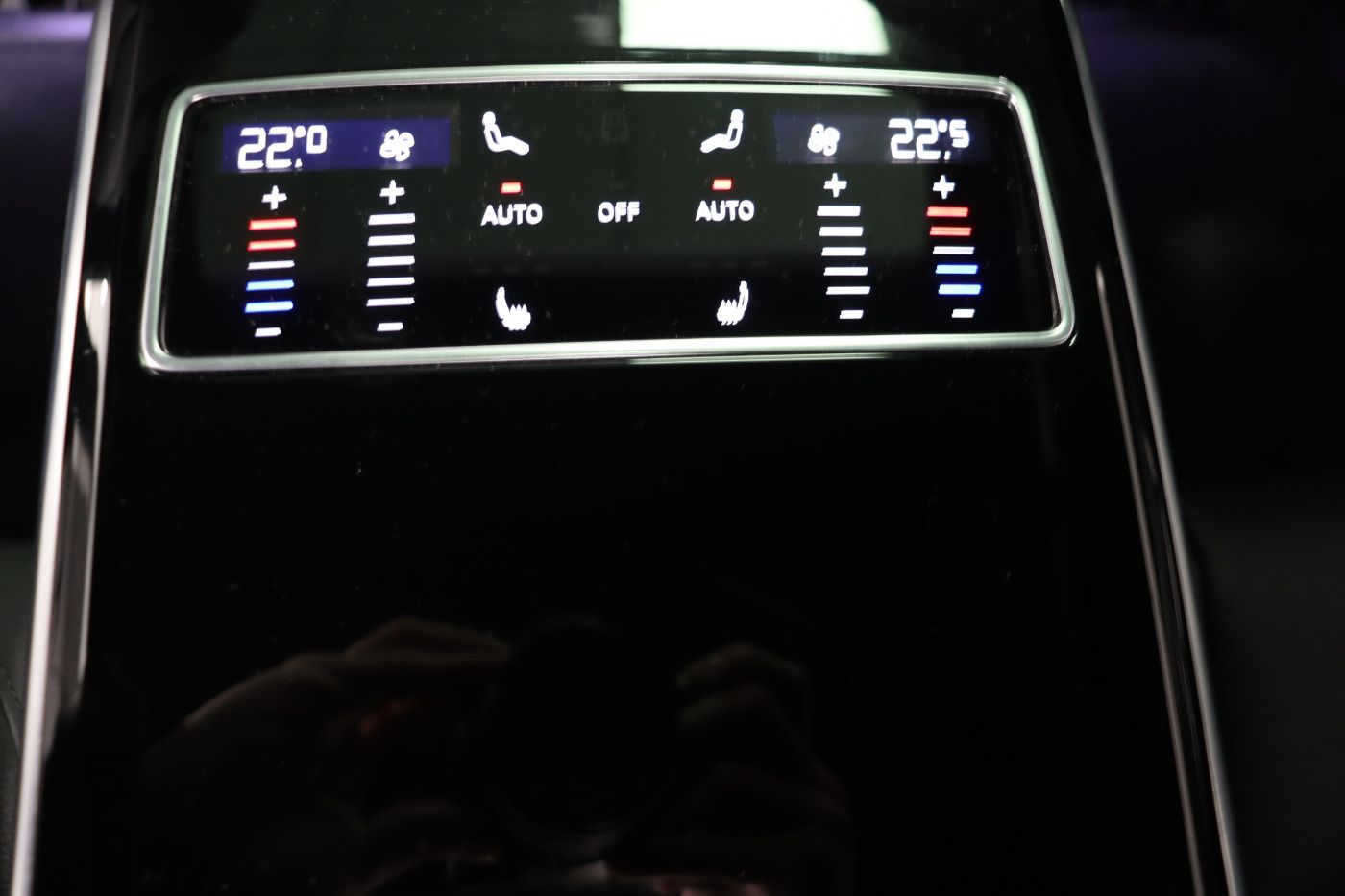 Fahrzeugabbildung Audi A8 50 TDI quattro tiptronic |Matrix|Luft|Pano|LM