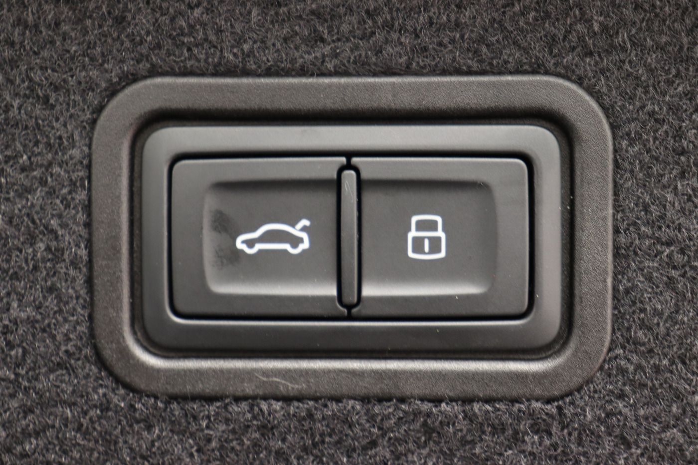 Fahrzeugabbildung Audi A8 50 TDI quattro tiptronic |Matrix|Luft|Pano|LM