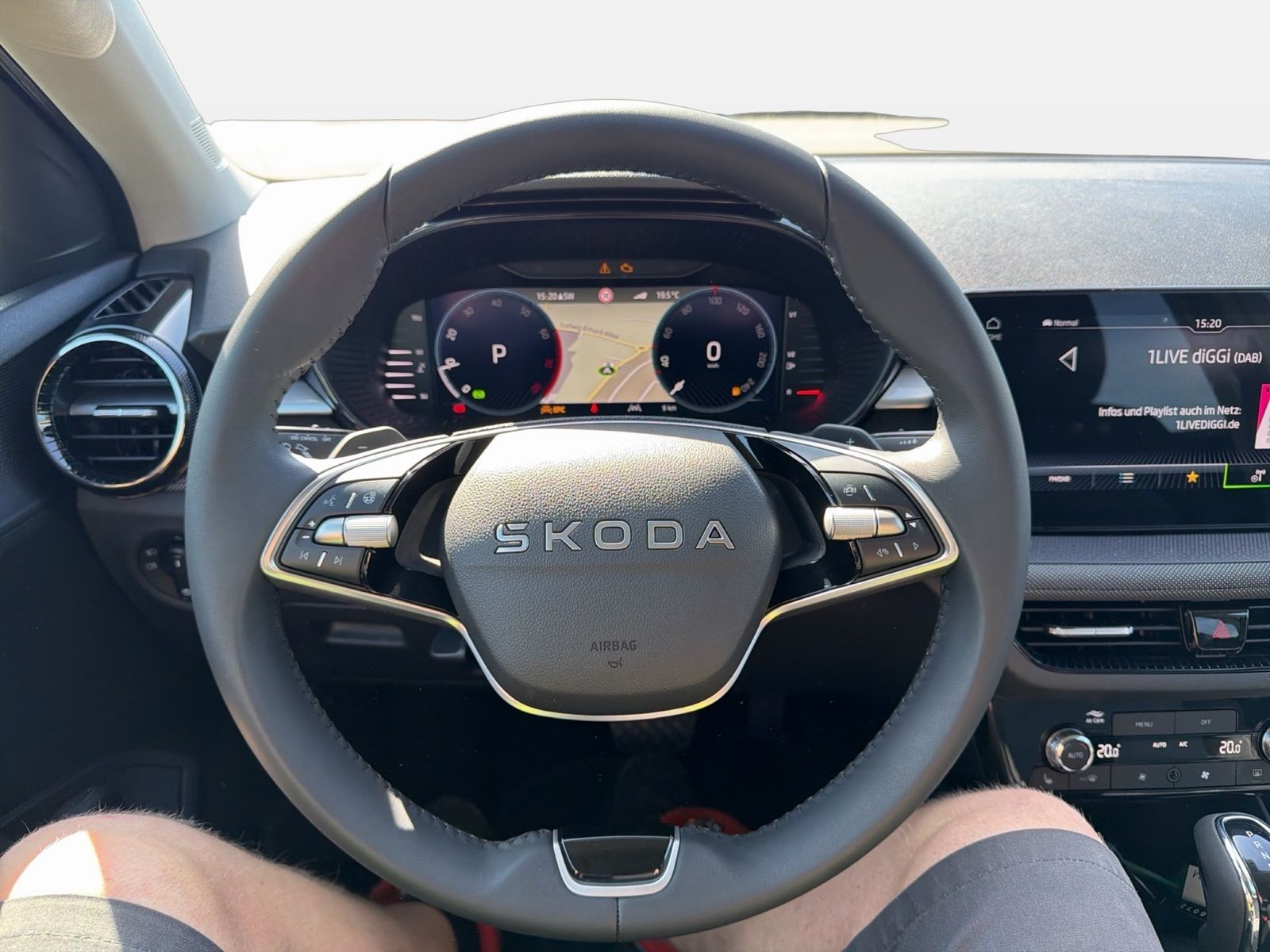 Fahrzeug autohaus mense Fahrzeugabbildung SKODA Fabia 1.5 TSI Balance LED Navi VirtualCP PDC - mit KI generiert/bearbeitet