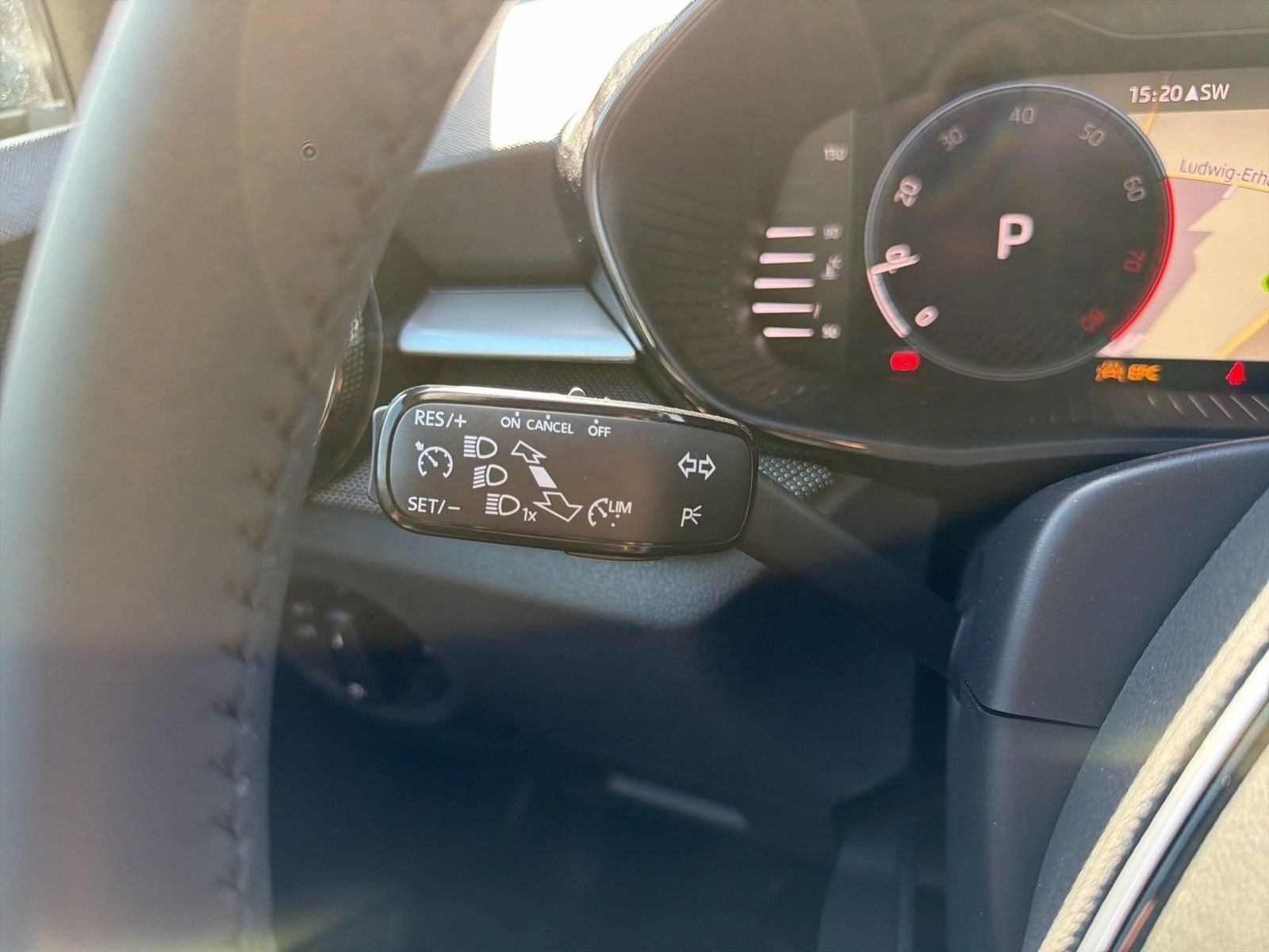 Fahrzeug autohaus mense Fahrzeugabbildung SKODA Fabia 1.5 TSI Balance LED Navi VirtualCP PDC - mit KI generiert/bearbeitet
