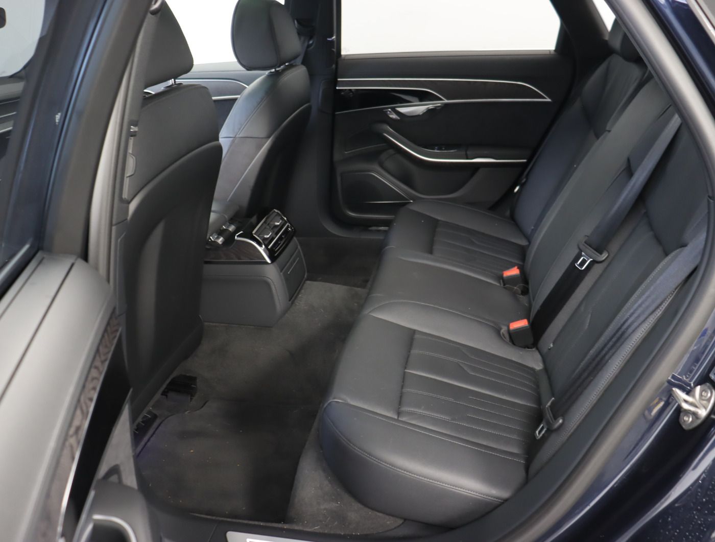 Fahrzeugabbildung Audi A8 50 TDI quattro tiptronic Luft Pano Matrix