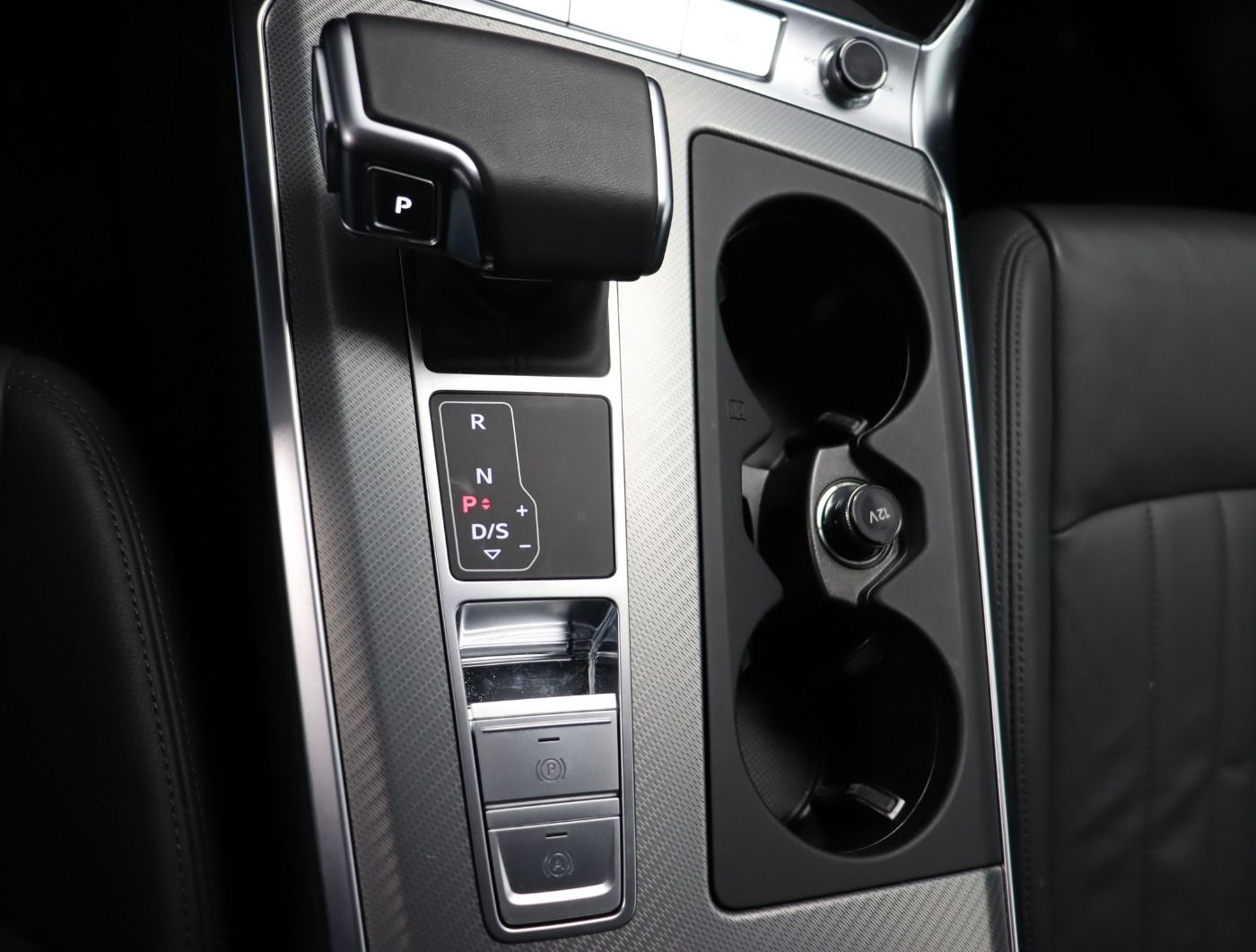 Fahrzeugabbildung Audi A6 Avant 40 TDI quattro S tronic design 5J.Gar.