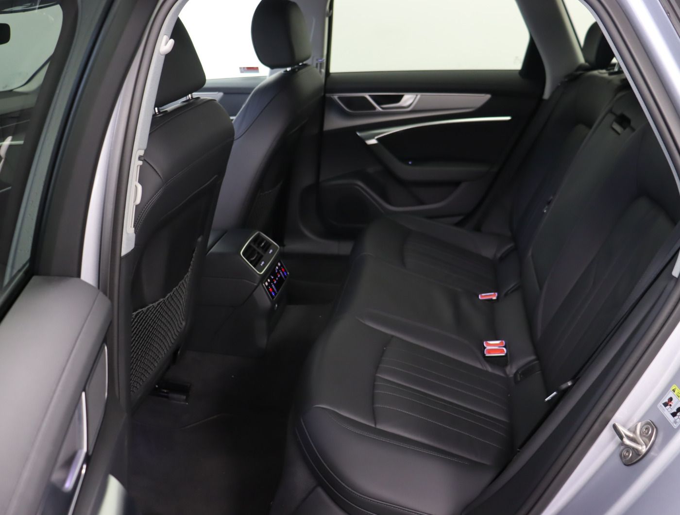 Fahrzeugabbildung Audi A6 Avant 40 TDI quattro S tronic design 5J.Gar.