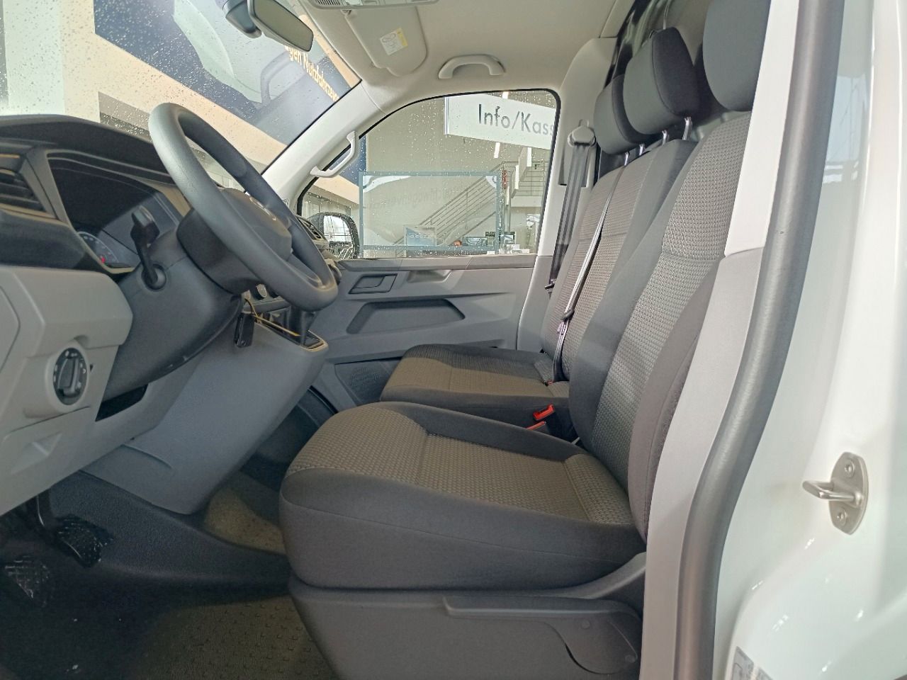 Fahrzeug autohaus mense Fahrzeugabbildung Volkswagen Transporter T6.1 Kasten 2.0 TDI 81 kW |AHK|SHZG