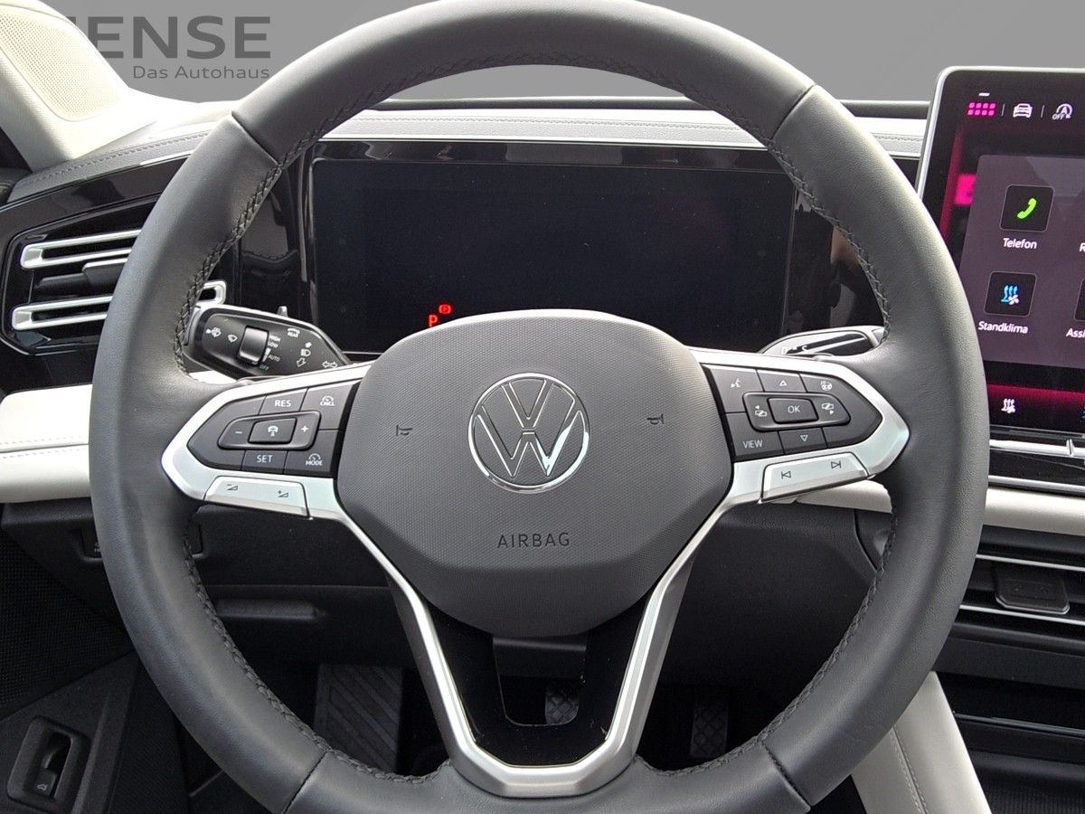 Fahrzeugabbildung Volkswagen Tiguan TDI Elegance AHK Leder Pano Standhzg Navi