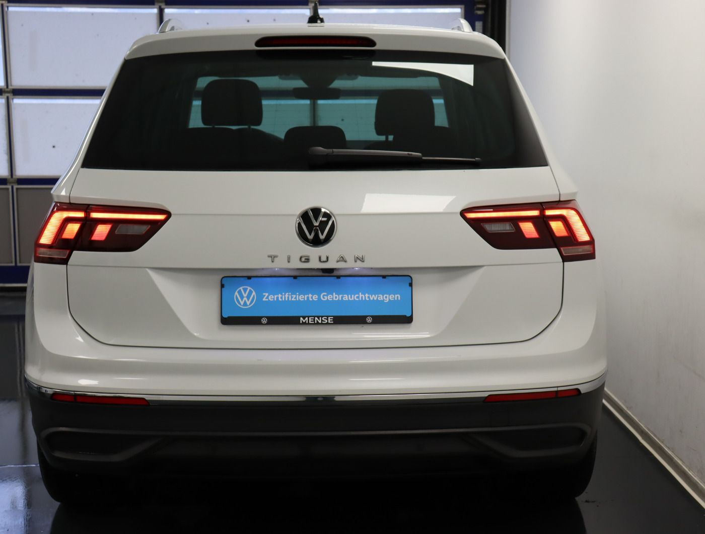 Fahrzeugabbildung Volkswagen Tiguan 1.5 TSI DSG Life AHK ACC Navi DynLicht