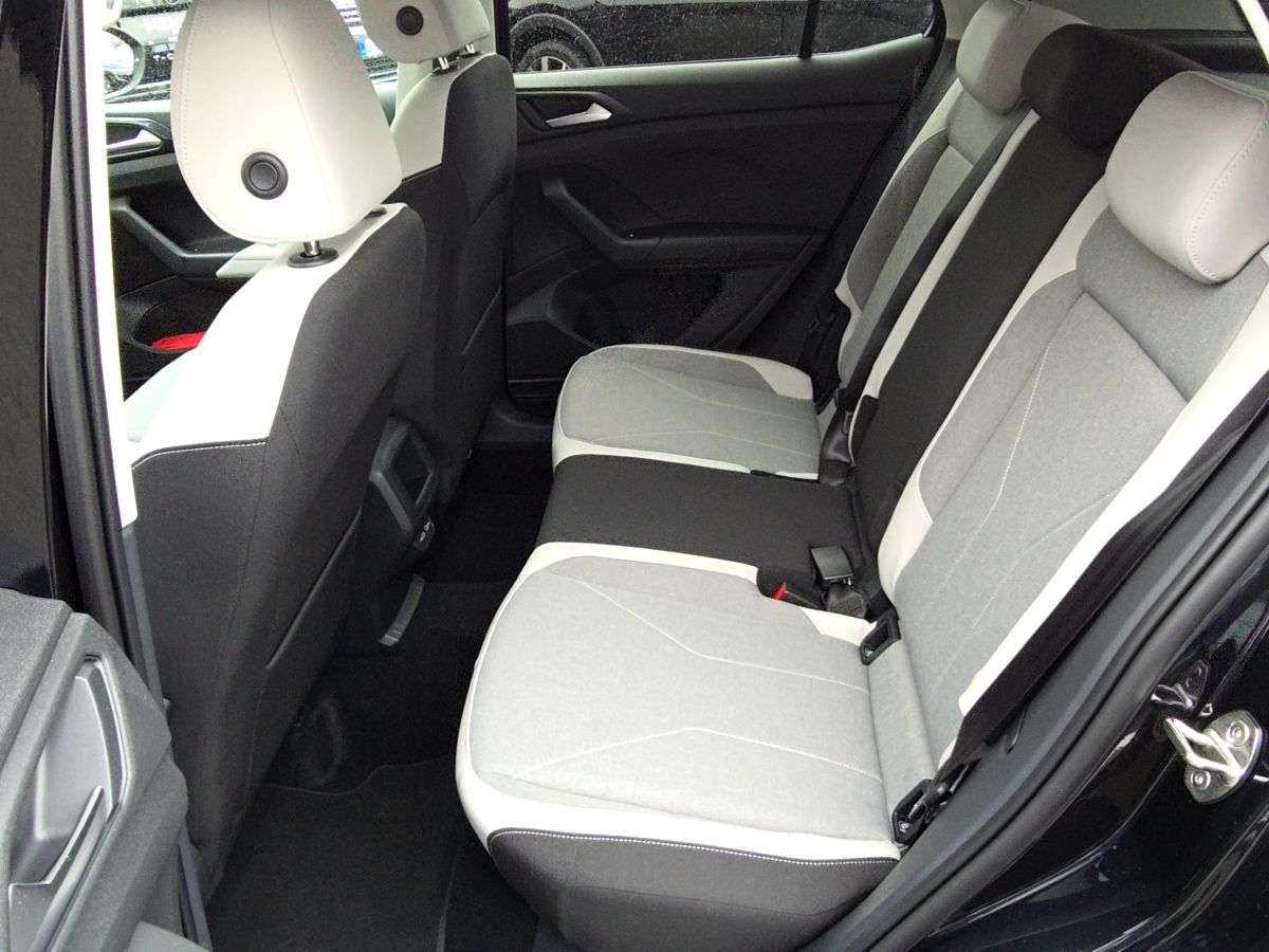 Fahrzeugabbildung Volkswagen T-Cross 1.0 TSI DSG Style AHK Navi BlackStyle