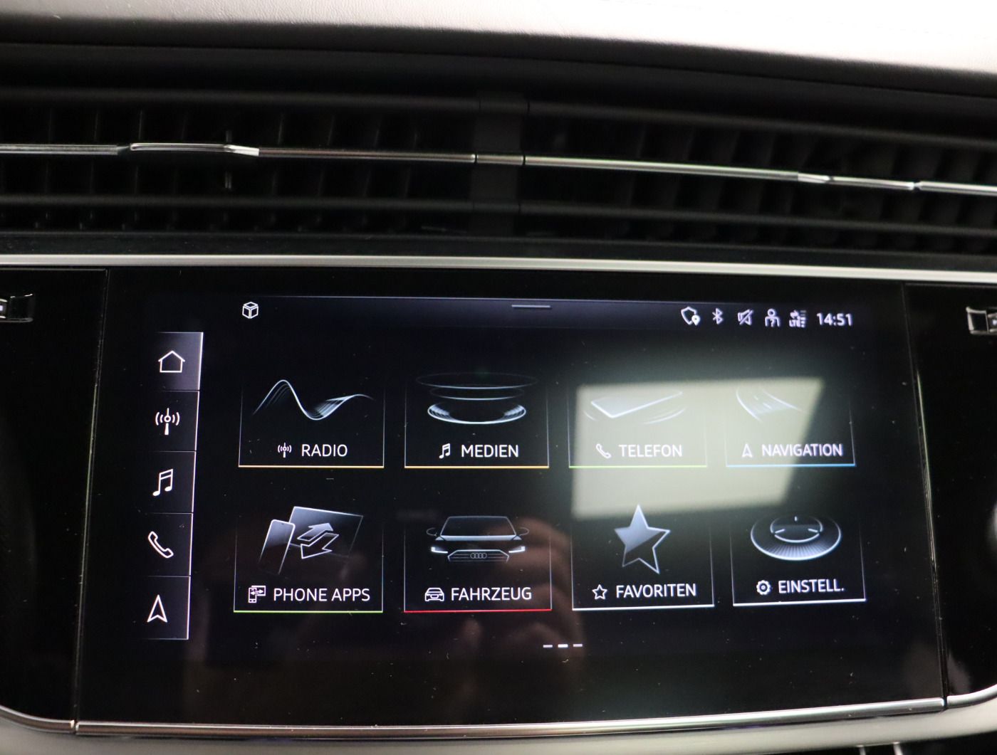 Fahrzeugabbildung Audi SQ7 TDI quattro tiptronic AHK Luft Pano Matrix