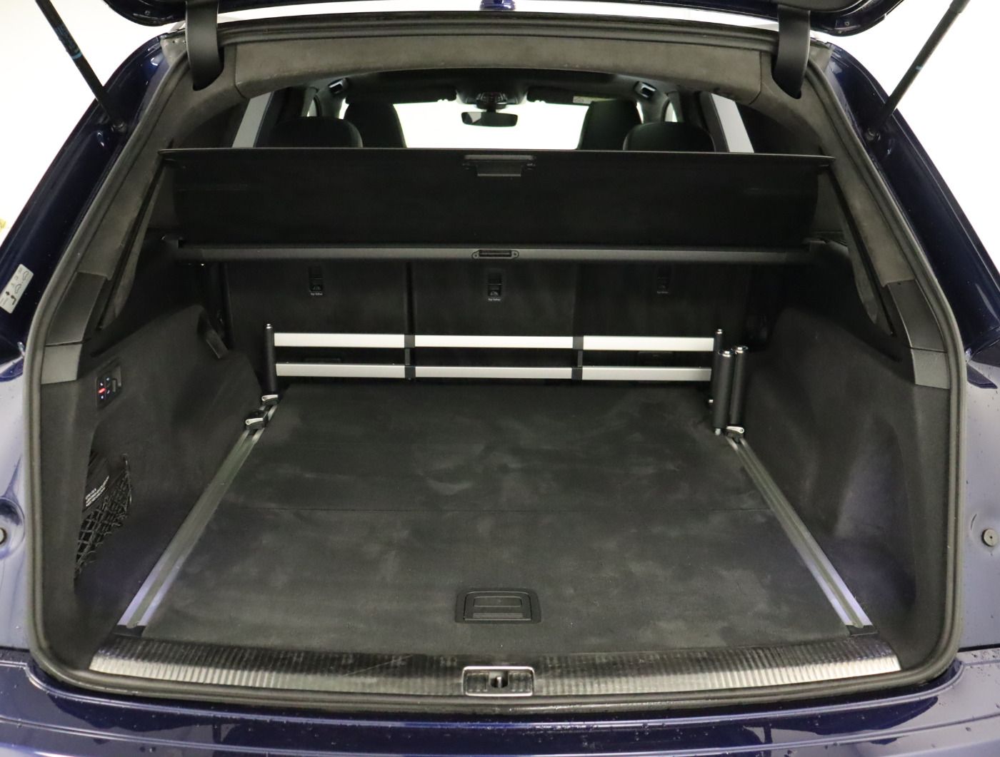 Fahrzeugabbildung Audi SQ7 TDI quattro tiptronic AHK Luft Pano Matrix