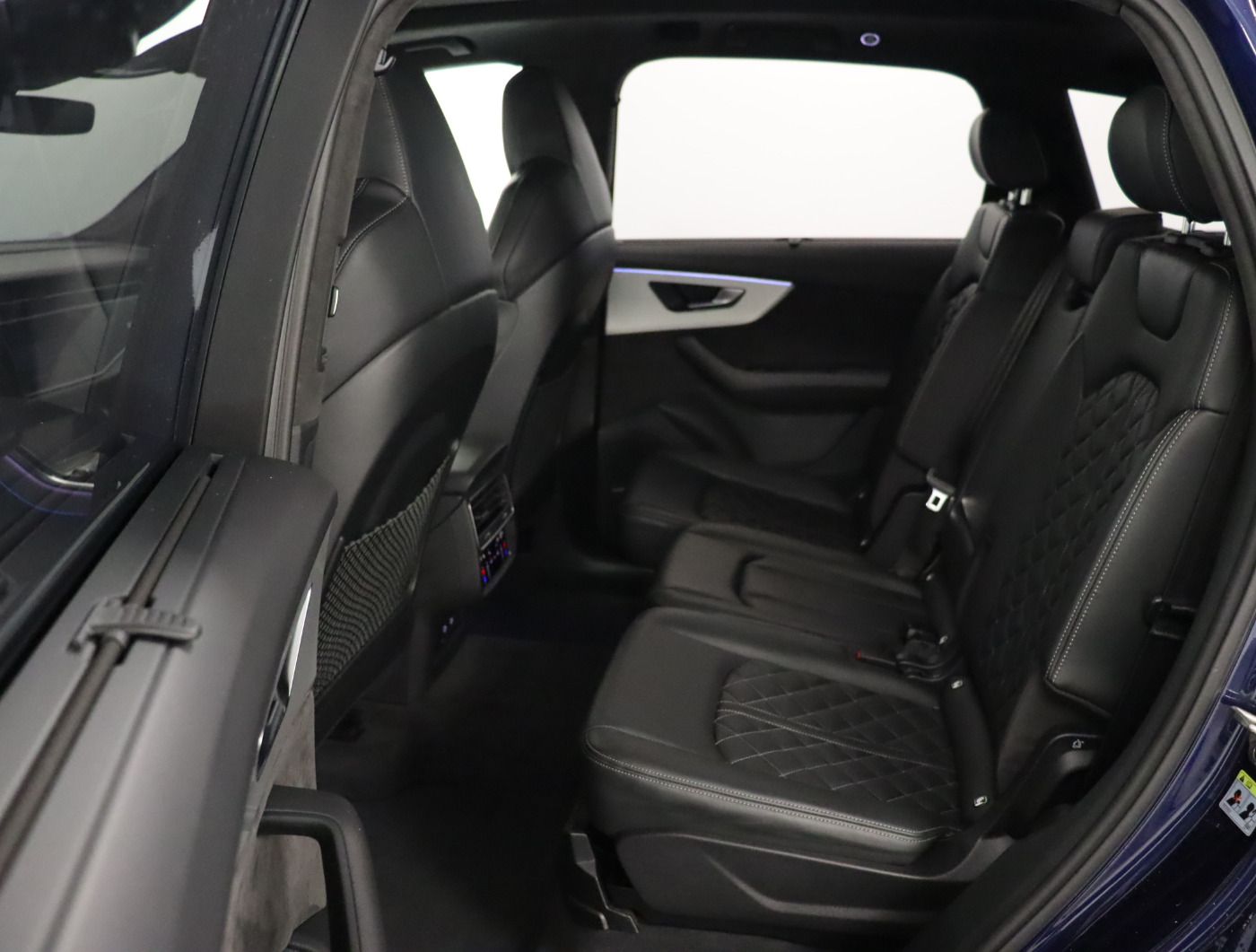 Fahrzeugabbildung Audi SQ7 TDI quattro tiptronic AHK Luft Pano Matrix