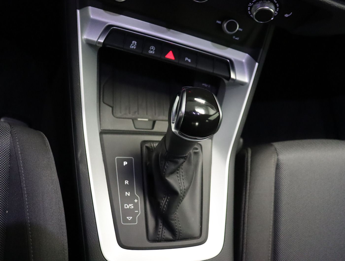 Fahrzeugabbildung Audi Q3 35 TDI S tronic AHK KeyLess Navi VirtualCP