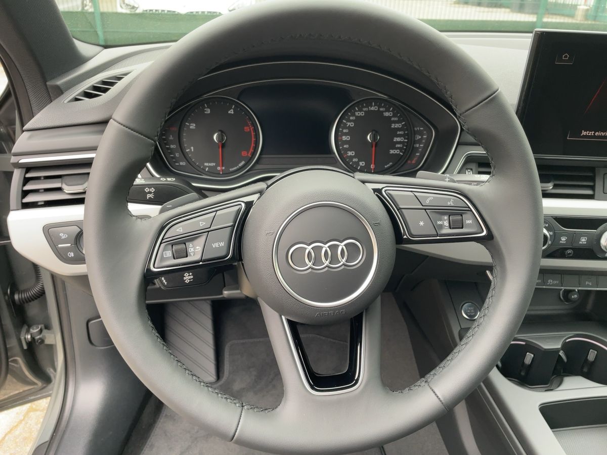 Fahrzeugabbildung Audi A4 Avant 35 TDI S line AHK DynLicht LM