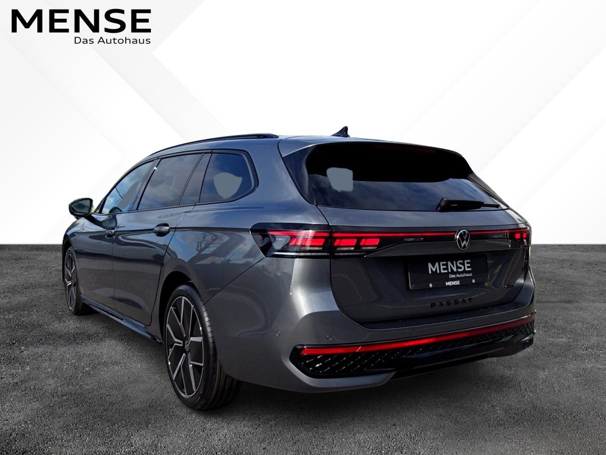 Fahrzeugabbildung Volkswagen Passat TDI R-Line &apos;&apos;Signature&apos;&apos; AHK Pano Navi