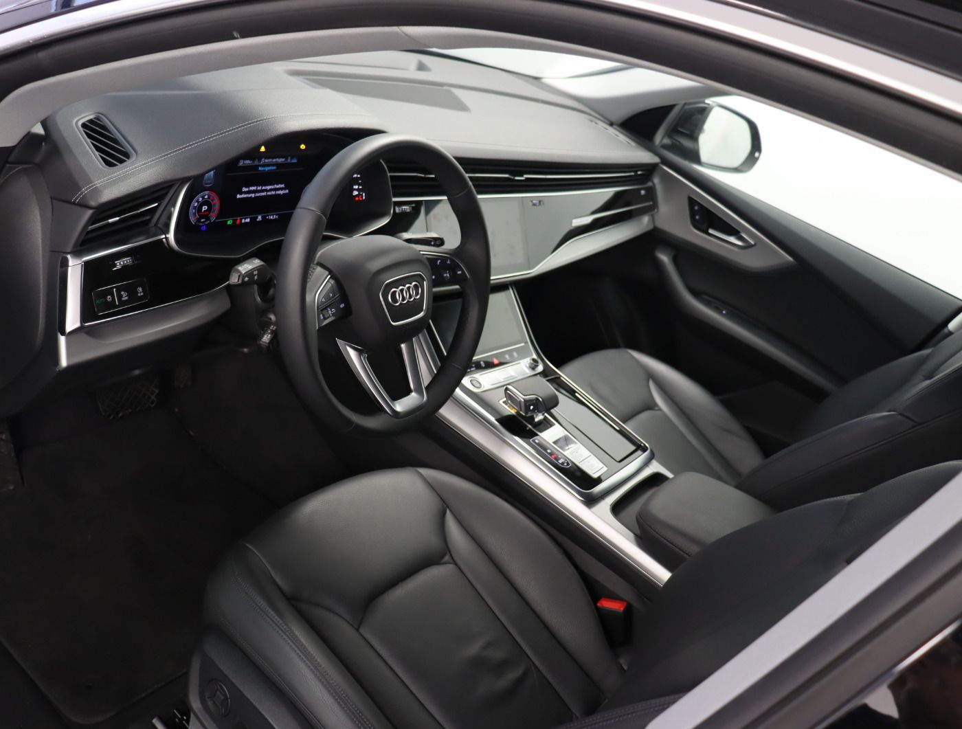 Fahrzeugabbildung Audi Q8 55 TFSI quattro tiptronic Luft 5J.Gar. ACC