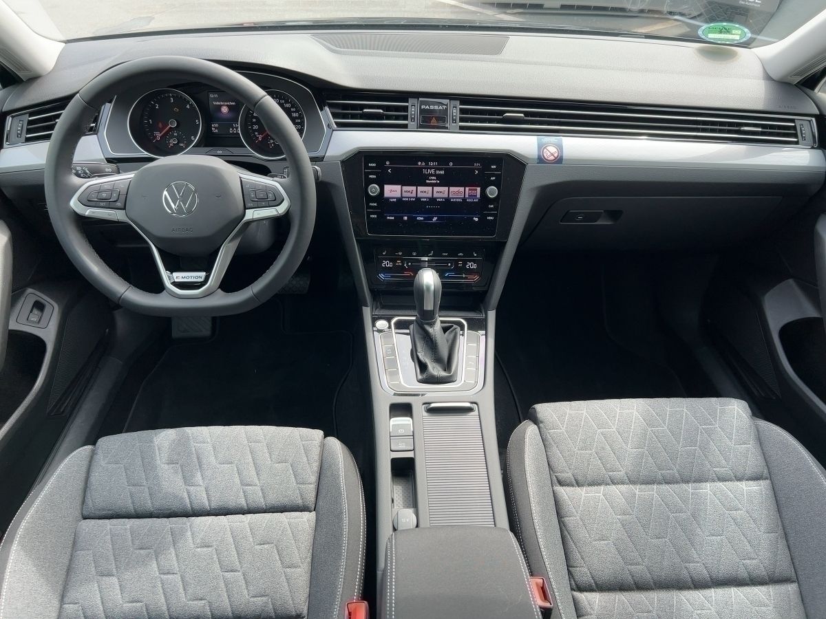 Fahrzeugabbildung Volkswagen Passat Variant TDI DSG 4M Business Navi Standhzg