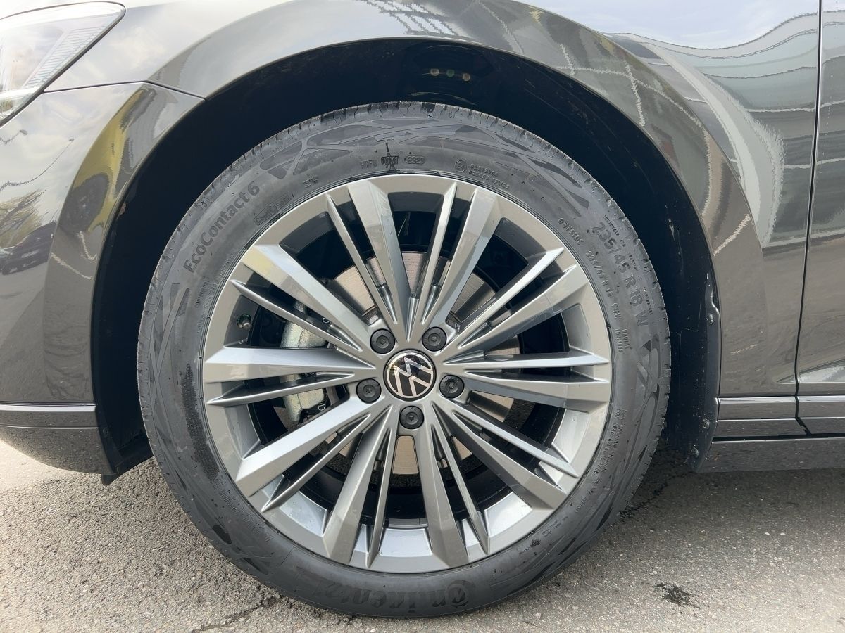Fahrzeugabbildung Volkswagen Passat Variant TDI DSG 4M Business Navi Standhzg