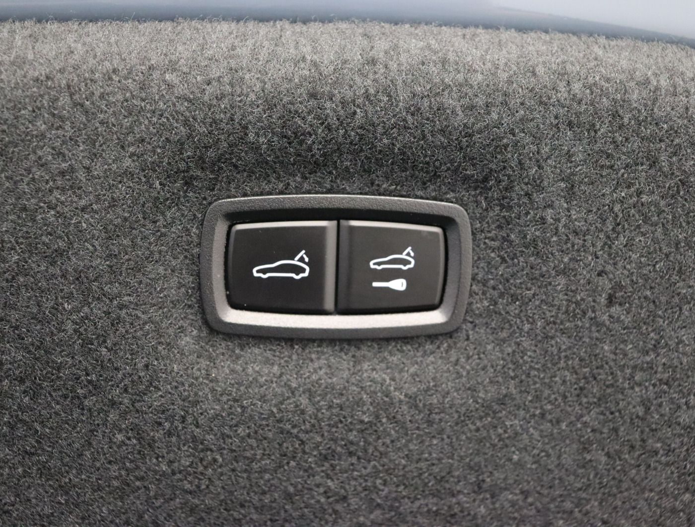 Fahrzeugabbildung Audi e-tron GT quattro Luft Pano Matrix