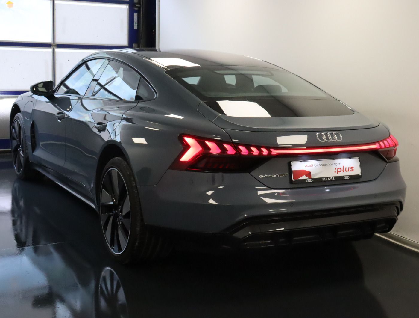 Fahrzeugabbildung Audi e-tron GT quattro Luft Pano Matrix