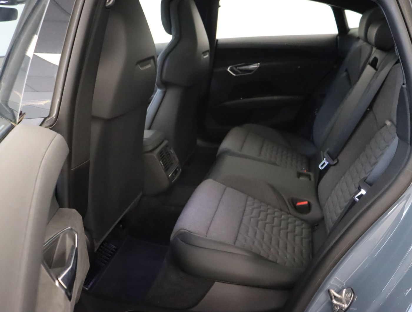 Fahrzeugabbildung Audi e-tron GT quattro Luft Pano Matrix