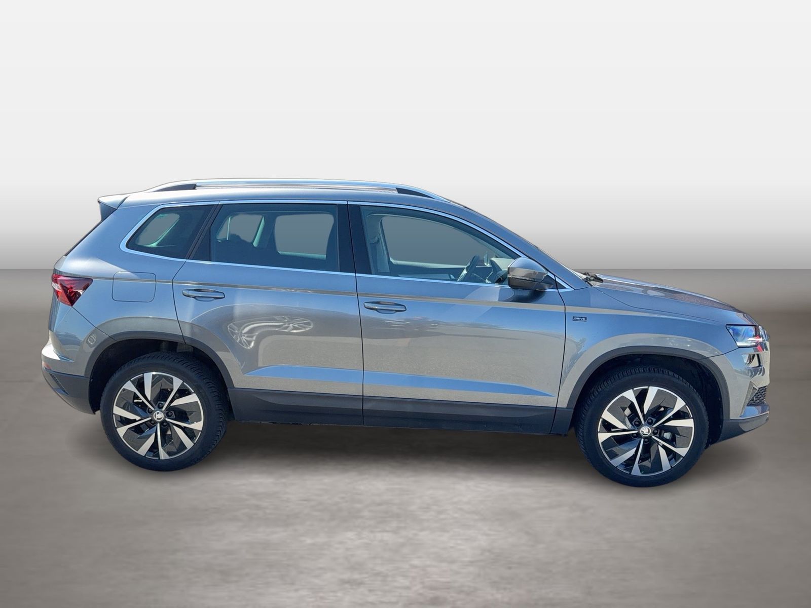 Fahrzeug autohaus mense Fahrzeugabbildung SKODA Karoq Selection 1.5l TSI 110kW 7-Gang-DSG AHK AC - mit KI generiert/bearbeitet