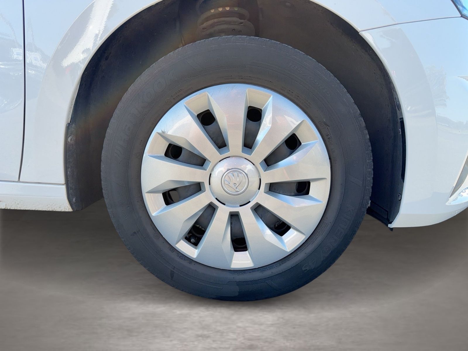 Fahrzeug autohaus mense Fahrzeugabbildung SKODA Fabia Active 1.0l MPI 59kW 5-Gang LED LaneAss PD - mit KI generiert/bearbeitet