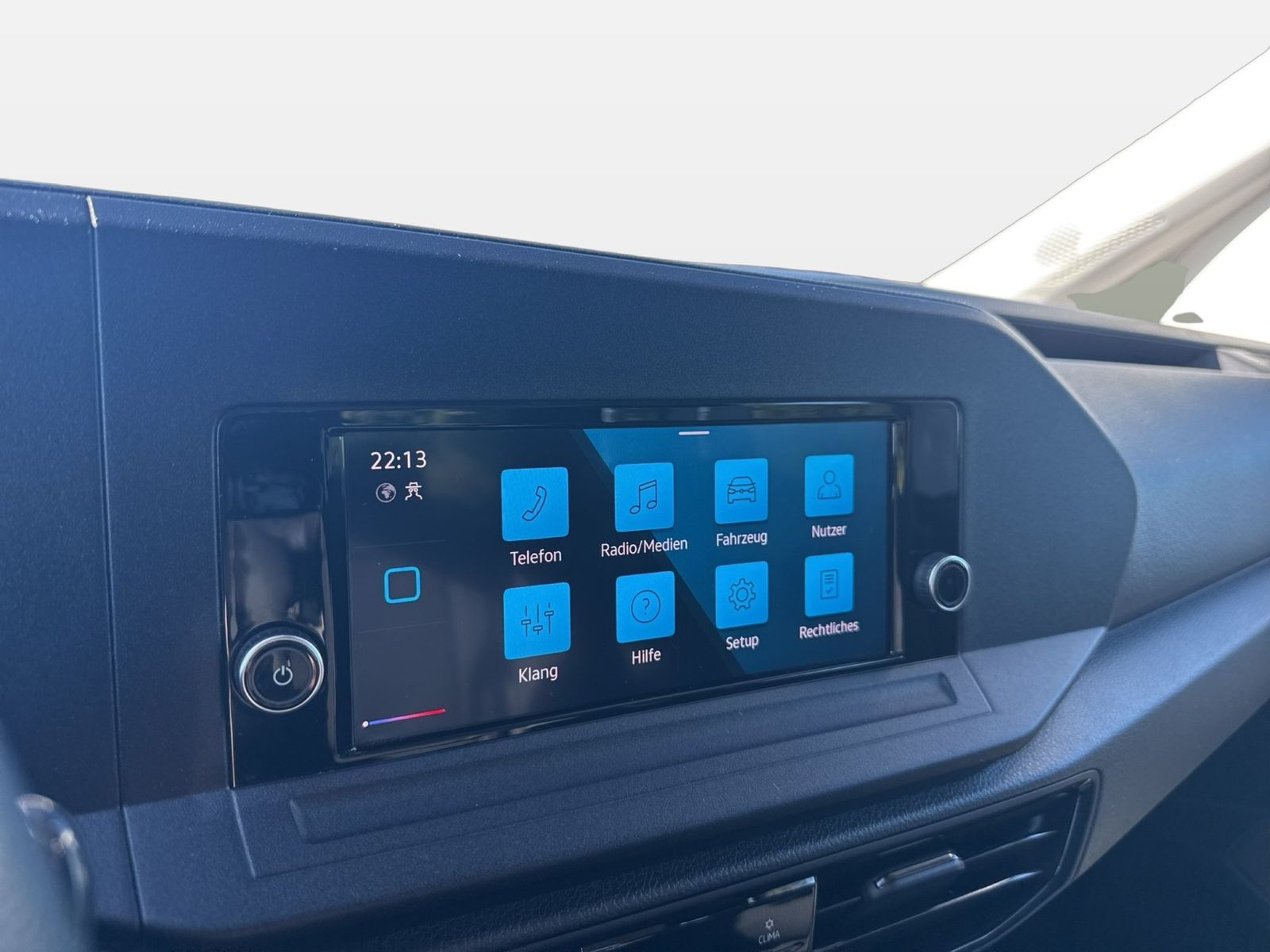 Fahrzeugabbildung Volkswagen Caddy Kombi TDI 75KW LaneAss - mit KI generiert/bearbeitet