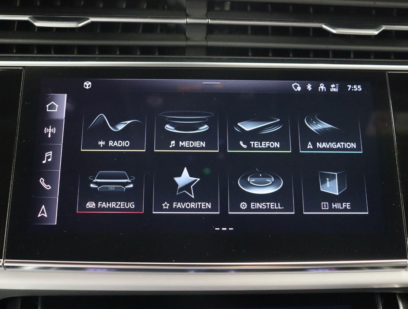 Fahrzeugabbildung Audi Q8 50 TDI quattro tiptronic AHK Luft Matrix ACC