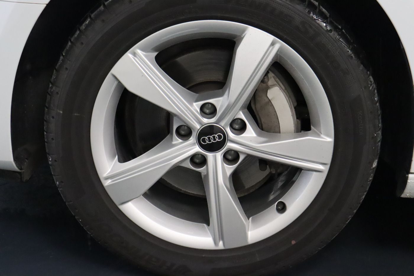 Fahrzeugabbildung Audi A4 Avant 40 TDI quattro S tronic advanced Navi