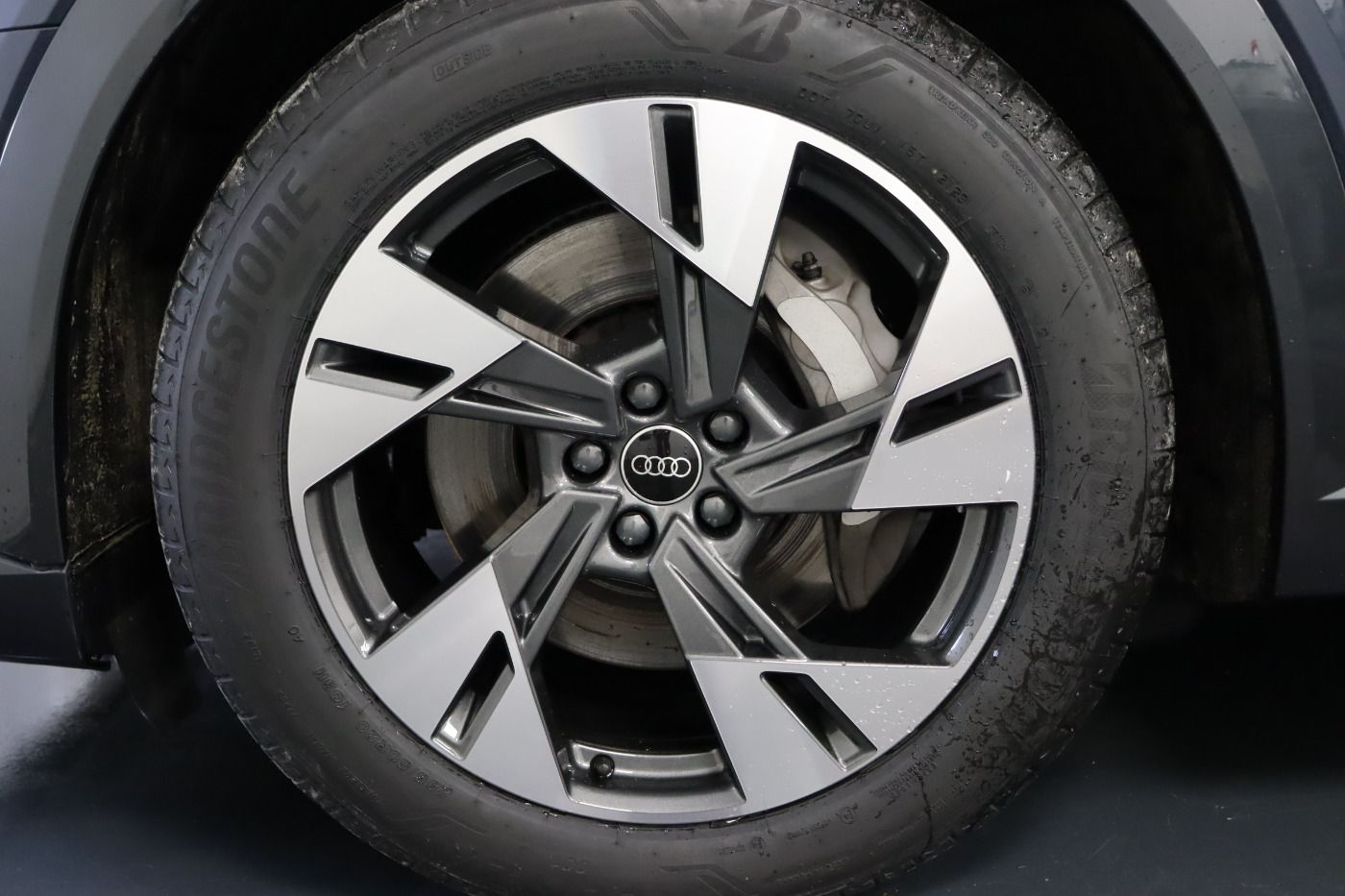 Fahrzeugabbildung Audi Q8 e-tron Sportback 55 quattro advanced Luft