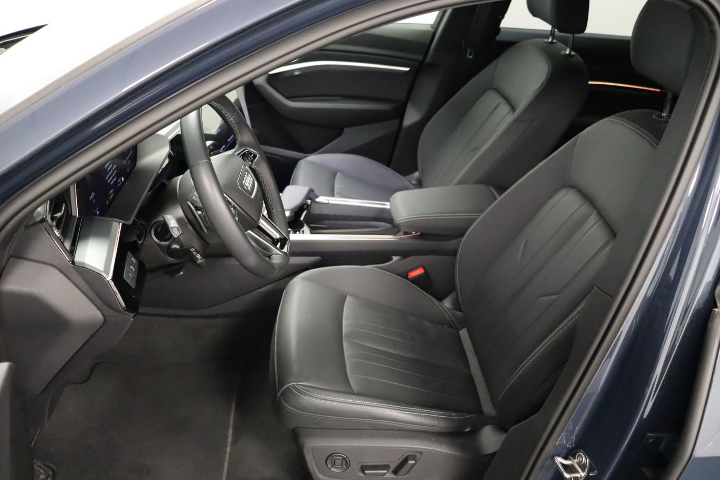 Fahrzeugabbildung Audi Q8 e-tron Sportback 55 quattro advanced Luft