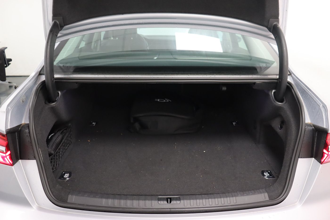 Fahrzeugabbildung Audi A6 50 TFSI e quattro S tronic design