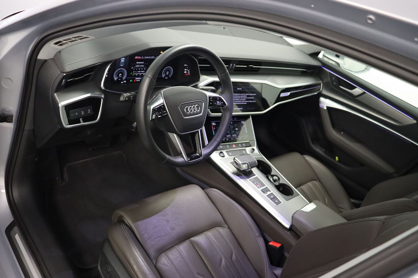 Fahrzeugabbildung Audi A6 50 TFSI e quattro S tronic design