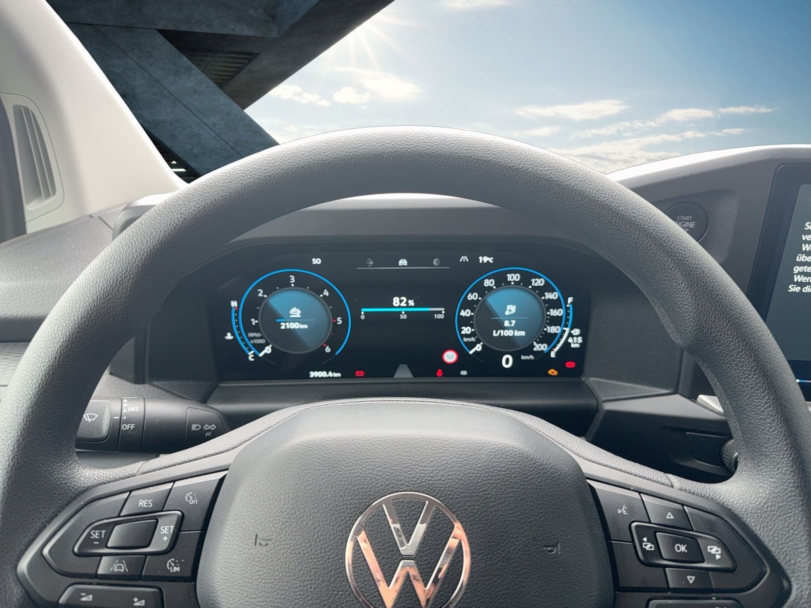 Fahrzeugabbildung Volkswagen NFZ Transporter Kasten Edition Motor: 2.0 l TDI - mit KI generiert/bearbeitet